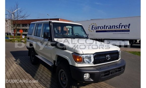 Buy Import Toyota Land Cruiser White Car in Import - Dubai in Al Jazirah State Buy Import Toyota Land Cruiser White Car in Import - Dubai in Al Jazirah State