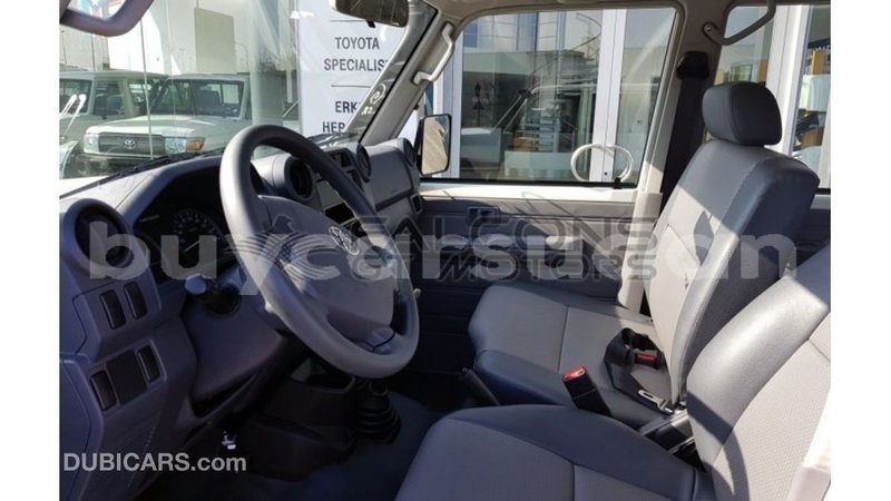 Big with watermark toyota land cruiser al jazirah state import dubai 3196