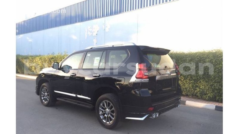 Big with watermark toyota prado al jazirah state import dubai 3197