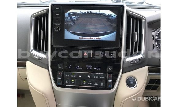 Buy Import Toyota Land Cruiser White Car in Import - Dubai in Al Jazirah State Buy Import Toyota Land Cruiser White Car in Import - Dubai in Al Jazirah State