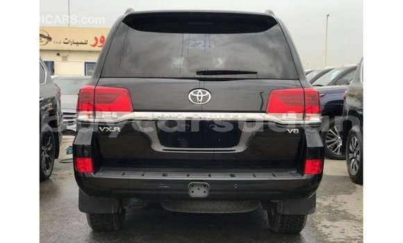 Acheter Import Voiture Toyota Land Cruiser Noir à Import - Dubai, État d'Al Jazirah Acheter Import Voiture Toyota Land Cruiser Noir à Import - Dubai, État d'Al Jazirah