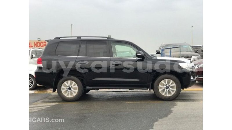 Big with watermark toyota land cruiser al jazirah state import dubai 3200