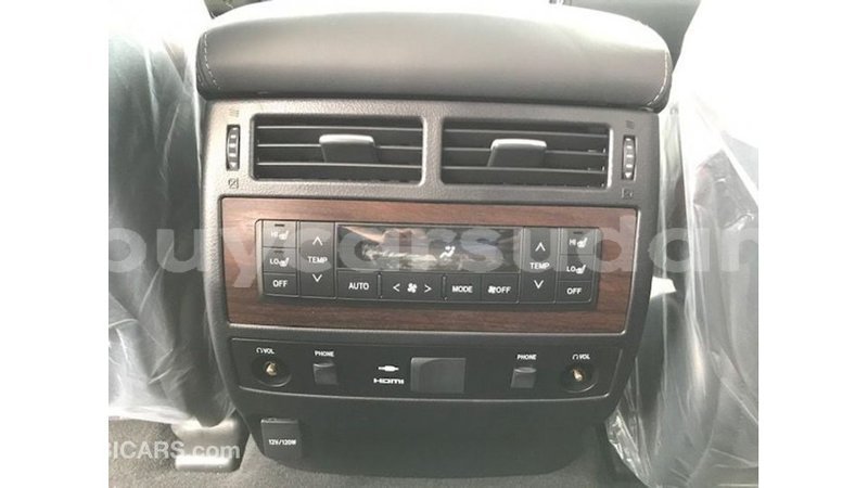 Big with watermark toyota land cruiser al jazirah state import dubai 3200