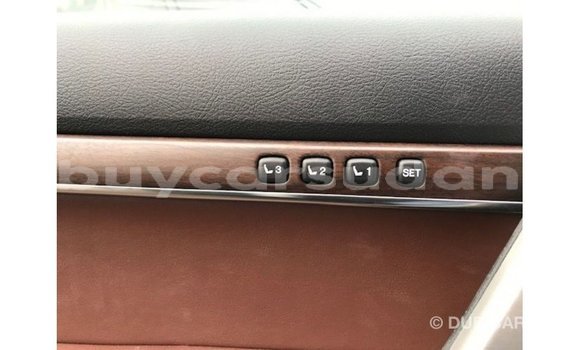 Acheter Import Voiture Toyota Land Cruiser Noir à Import - Dubai, État d'Al Jazirah Acheter Import Voiture Toyota Land Cruiser Noir à Import - Dubai, État d'Al Jazirah