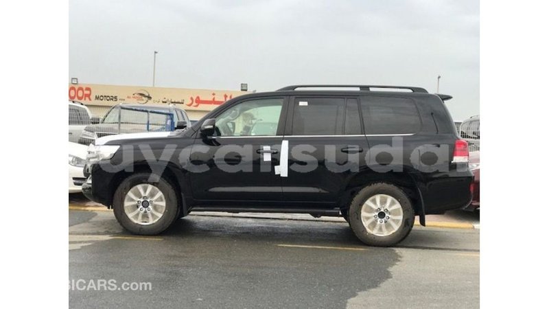 Big with watermark toyota land cruiser al jazirah state import dubai 3201