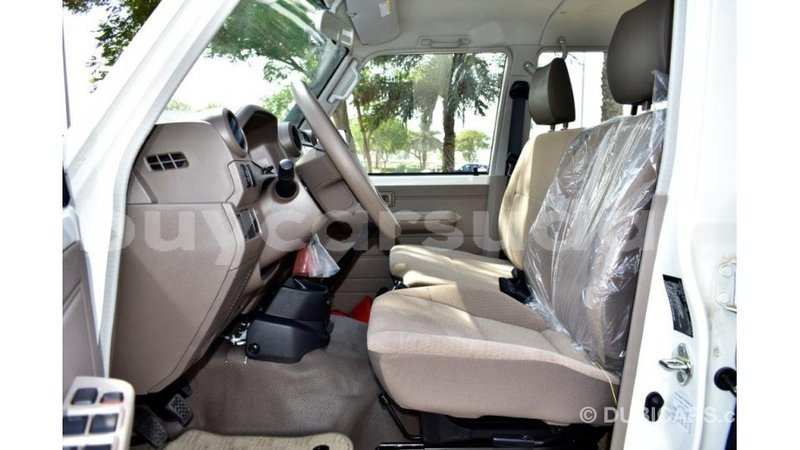 Big with watermark toyota land cruiser al jazirah state import dubai 3203