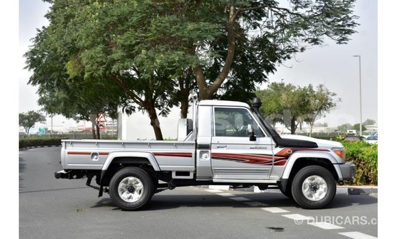 Acheter Import Voiture Toyota Land Cruiser Autre à Import - Dubai, État d'Al Jazirah Acheter Import Voiture Toyota Land Cruiser Autre à Import - Dubai, État d'Al Jazirah