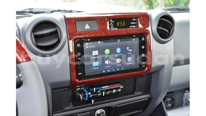 Big with watermark toyota land cruiser al jazirah state import dubai 3205