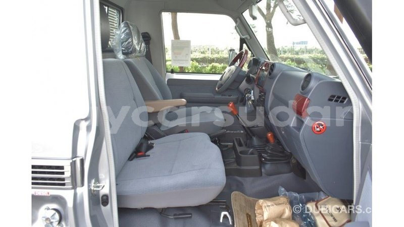 Big with watermark toyota land cruiser al jazirah state import dubai 3205