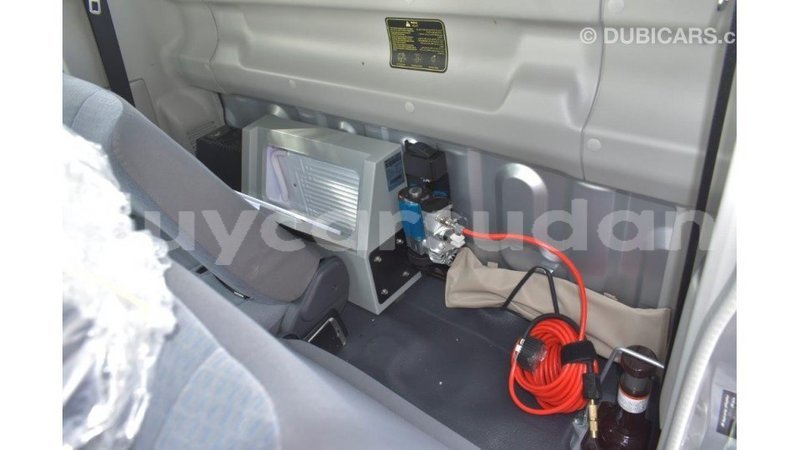 Big with watermark toyota land cruiser al jazirah state import dubai 3205