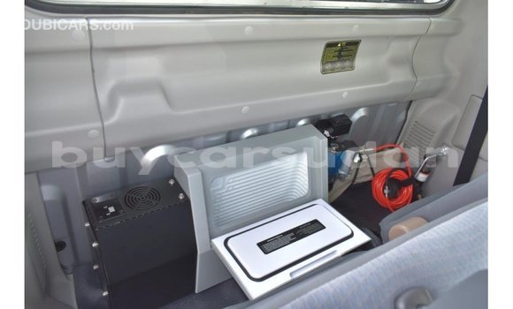 Acheter Import Voiture Toyota Land Cruiser Autre à Import - Dubai, État d'Al Jazirah Acheter Import Voiture Toyota Land Cruiser Autre à Import - Dubai, État d'Al Jazirah