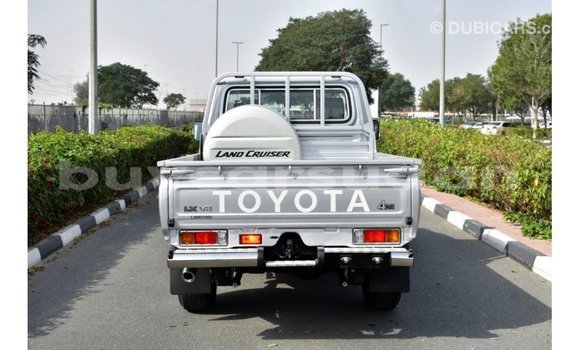 Acheter Import Voiture Toyota Land Cruiser Autre à Import - Dubai, État d'Al Jazirah Acheter Import Voiture Toyota Land Cruiser Autre à Import - Dubai, État d'Al Jazirah