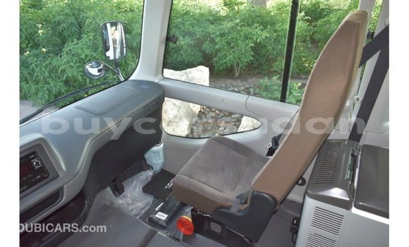 Acheter Import Voiture Toyota Coaster Blanc à Import - Dubai, État d'Al Jazirah Acheter Import Voiture Toyota Coaster Blanc à Import - Dubai, État d'Al Jazirah