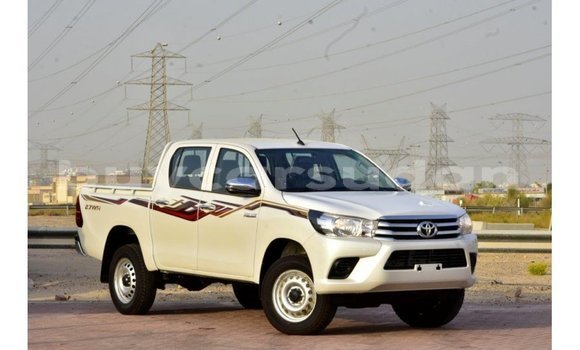 Acheter Import Voiture Toyota Hilux Blanc à Import - Dubai, État d'Al Jazirah Acheter Import Voiture Toyota Hilux Blanc à Import - Dubai, État d'Al Jazirah