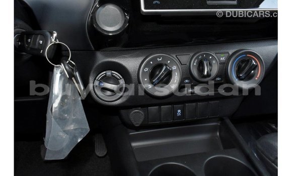 Acheter Import Voiture Toyota Hilux Blanc à Import - Dubai, État d'Al Jazirah Acheter Import Voiture Toyota Hilux Blanc à Import - Dubai, État d'Al Jazirah