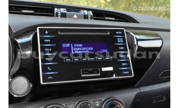 Acheter Import Voiture Toyota Hilux Blanc à Import - Dubai, État d'Al Jazirah Acheter Import Voiture Toyota Hilux Blanc à Import - Dubai, État d'Al Jazirah