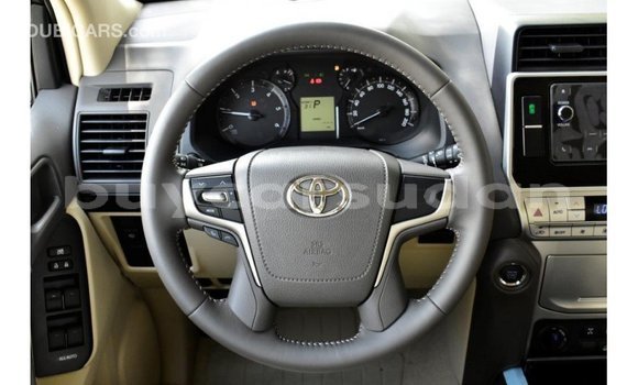 Acheter Import Voiture Toyota Prado Noir à Import - Dubai, État d'Al Jazirah Acheter Import Voiture Toyota Prado Noir à Import - Dubai, État d'Al Jazirah