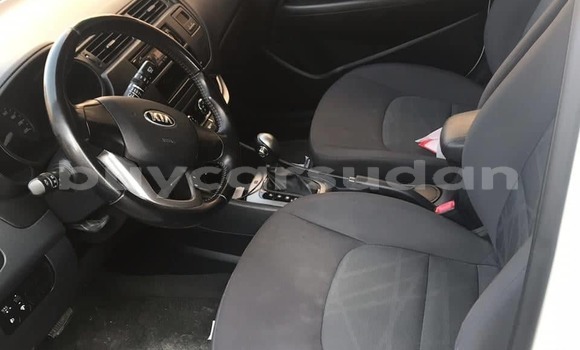 Buy Used Kia rio White Car in Abu Hijar in Sinnar Buy Used Kia rio White Car in Abu Hijar in Sinnar