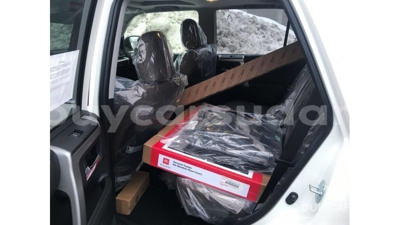 Big with watermark toyota hiace al jazirah state import dubai 3218