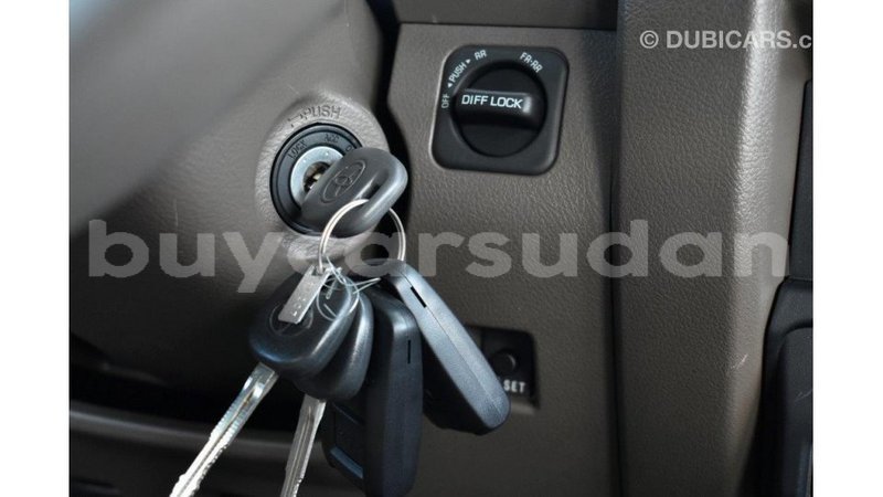Big with watermark toyota land cruiser al jazirah state import dubai 3219