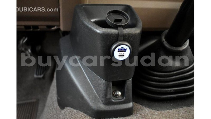 Big with watermark toyota land cruiser al jazirah state import dubai 3219