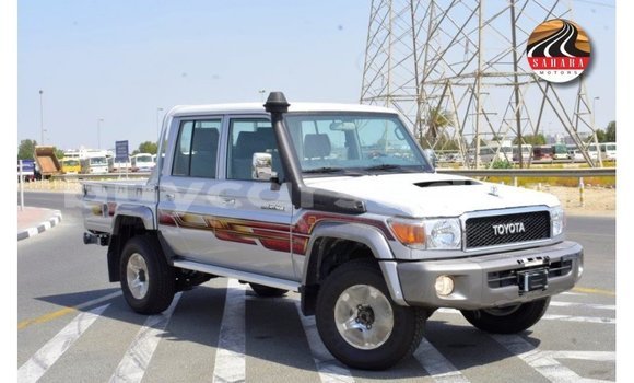 Acheter Import Voiture Toyota Land Cruiser Autre à Import - Dubai, État d'Al Jazirah Acheter Import Voiture Toyota Land Cruiser Autre à Import - Dubai, État d'Al Jazirah