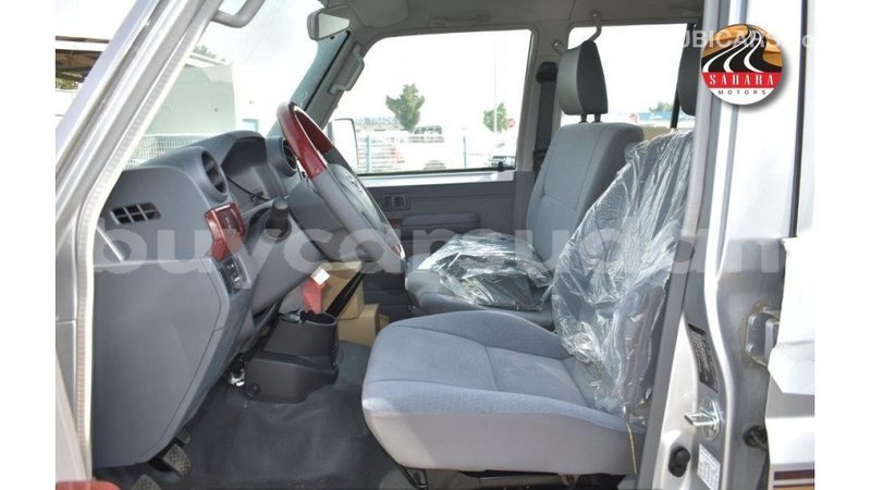 Big with watermark toyota land cruiser al jazirah state import dubai 3220