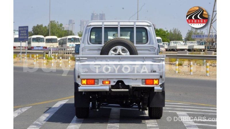 Big with watermark toyota land cruiser al jazirah state import dubai 3220