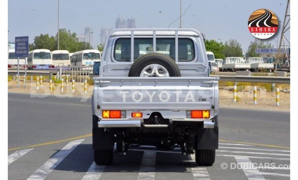 Acheter Import Voiture Toyota Land Cruiser Autre à Import - Dubai, État d'Al Jazirah Acheter Import Voiture Toyota Land Cruiser Autre à Import - Dubai, État d'Al Jazirah