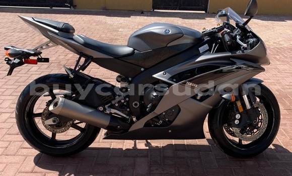 Buy Used Yamaha YZF Black Bike in Aruma in Kassala