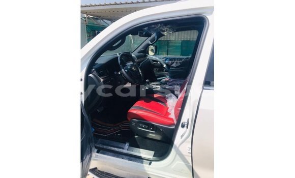 Acheter Import Voiture Lexus LX Blanc à Import - Dubai, État d'Al Jazirah Acheter Import Voiture Lexus LX Blanc à Import - Dubai, État d'Al Jazirah