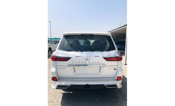 Acheter Import Voiture Lexus LX Blanc à Import - Dubai, État d'Al Jazirah Acheter Import Voiture Lexus LX Blanc à Import - Dubai, État d'Al Jazirah
