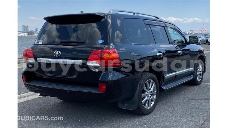 Big with watermark toyota land cruiser al jazirah state import dubai 3229