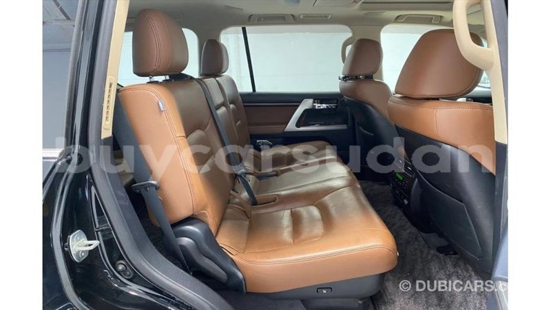 Big with watermark toyota land cruiser al jazirah state import dubai 3229