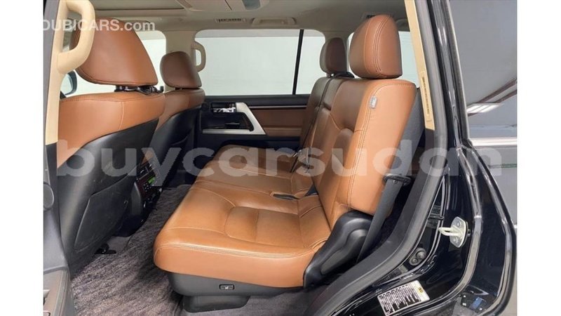 Big with watermark toyota land cruiser al jazirah state import dubai 3229