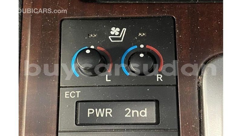 Big with watermark toyota land cruiser al jazirah state import dubai 3229