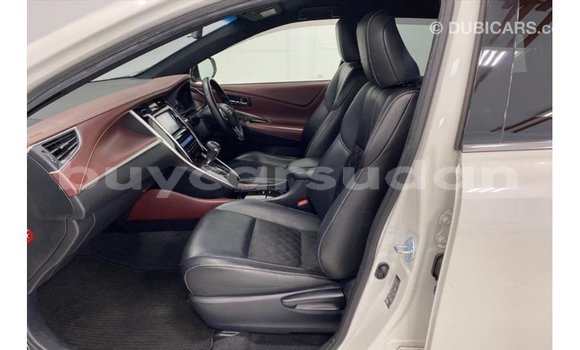 Buy Import Toyota Harrier White Car in Import - Dubai in Al Jazirah State Buy Import Toyota Harrier White Car in Import - Dubai in Al Jazirah State