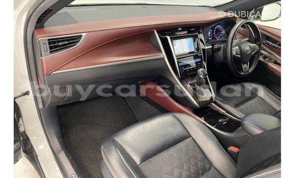 Buy Import Toyota Harrier White Car in Import - Dubai in Al Jazirah State Buy Import Toyota Harrier White Car in Import - Dubai in Al Jazirah State