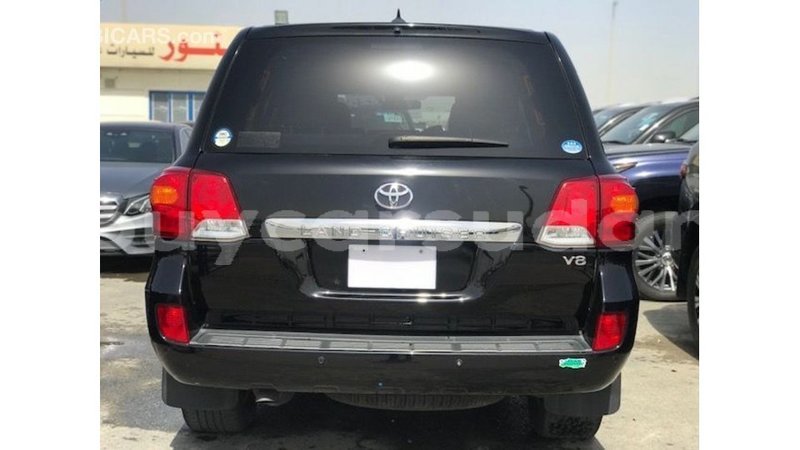 Big with watermark toyota land cruiser al jazirah state import dubai 3237
