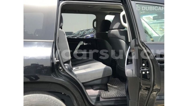 Big with watermark toyota land cruiser al jazirah state import dubai 3237