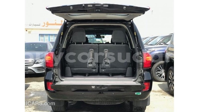 Big with watermark toyota land cruiser al jazirah state import dubai 3237