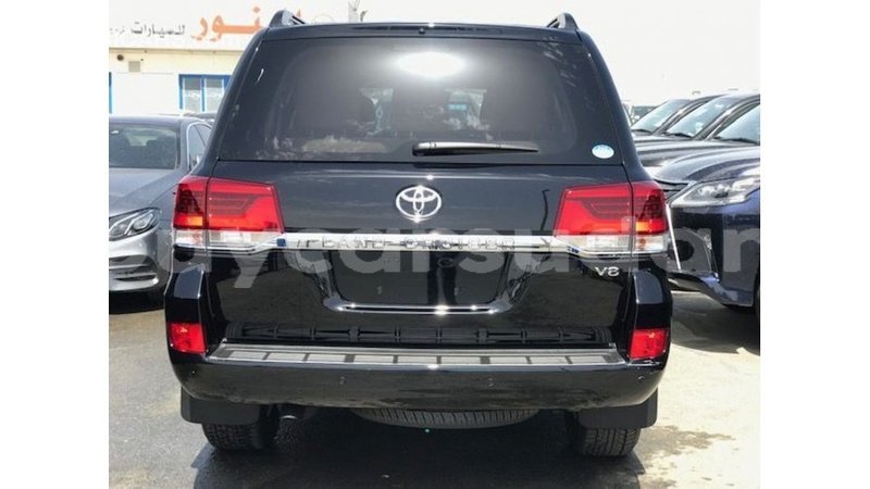 Big with watermark toyota land cruiser al jazirah state import dubai 3243
