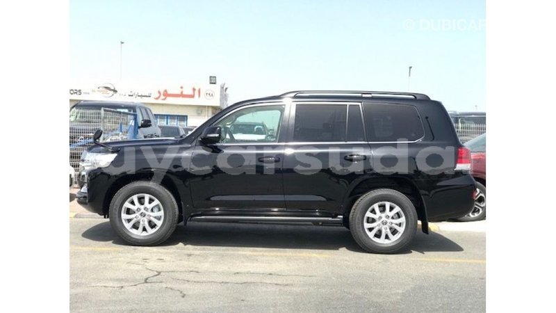 Big with watermark toyota land cruiser al jazirah state import dubai 3243