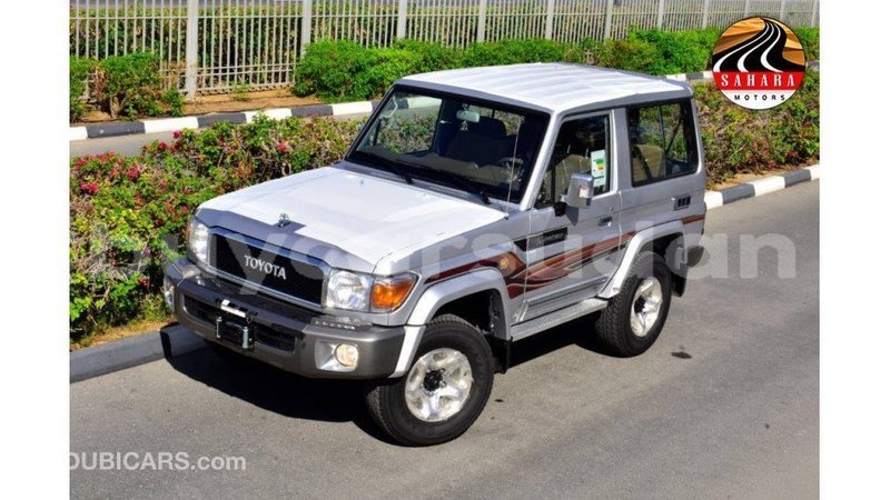 Big with watermark toyota land cruiser al jazirah state import dubai 3245
