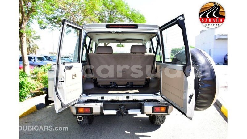 Big with watermark toyota land cruiser al jazirah state import dubai 3245