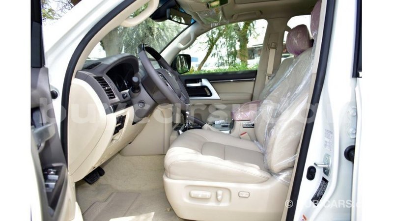 Big with watermark toyota land cruiser al jazirah state import dubai 3261