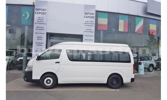 Buy Import Toyota Hiace White Car in Import - Dubai in Al Jazirah State Buy Import Toyota Hiace White Car in Import - Dubai in Al Jazirah State
