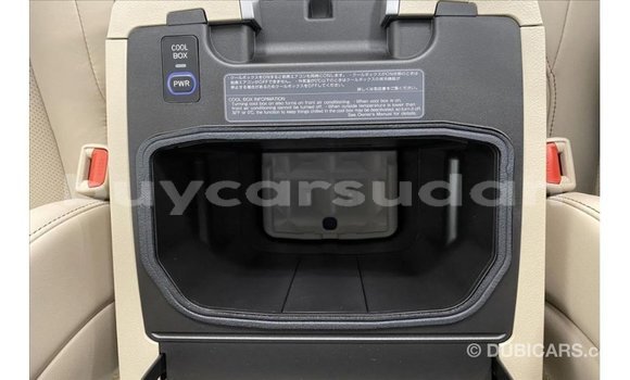 Buy Import Toyota Land Cruiser White Car in Import - Dubai in Al Jazirah State Buy Import Toyota Land Cruiser White Car in Import - Dubai in Al Jazirah State