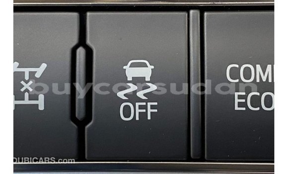 Buy Import Toyota Land Cruiser White Car in Import - Dubai in Al Jazirah State Buy Import Toyota Land Cruiser White Car in Import - Dubai in Al Jazirah State