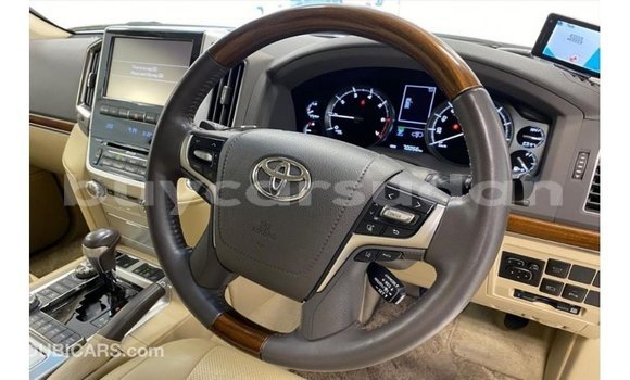 Buy Import Toyota Land Cruiser White Car in Import - Dubai in Al Jazirah State Buy Import Toyota Land Cruiser White Car in Import - Dubai in Al Jazirah State